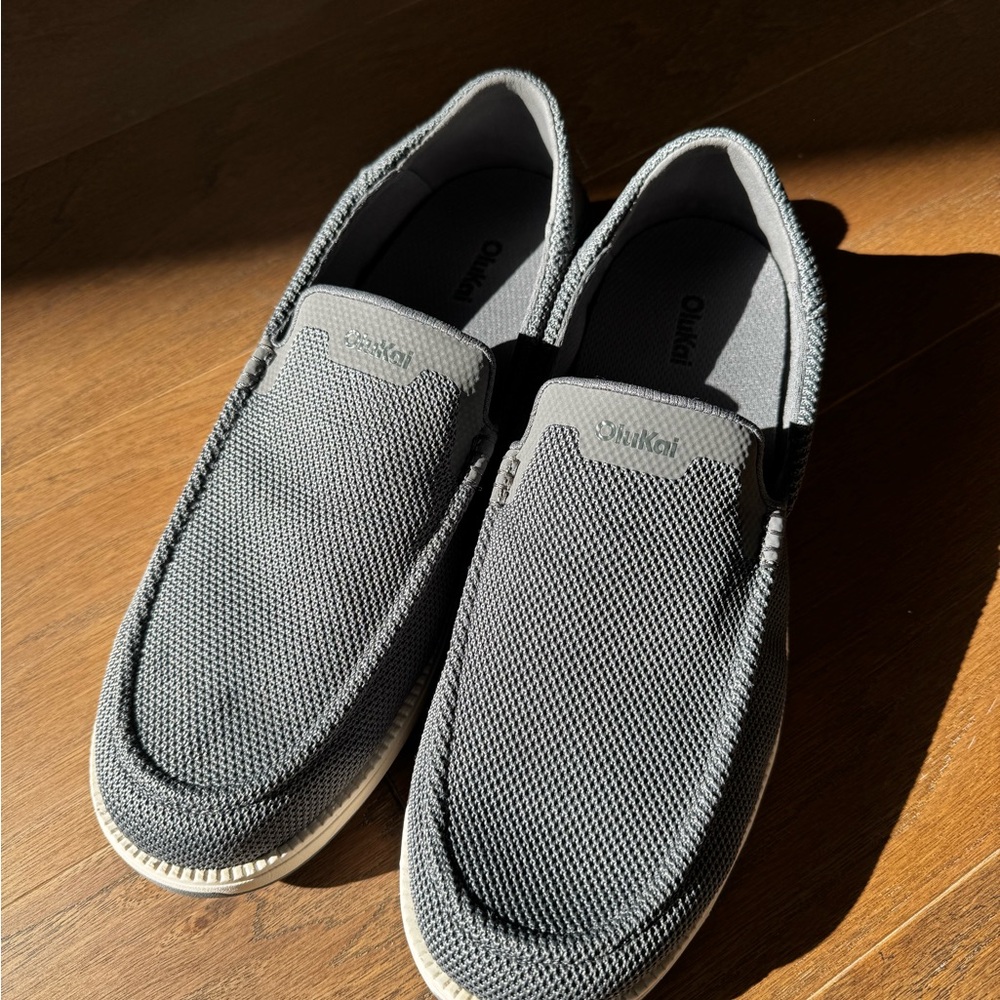 OluKai Men’s Gray Mesh Slip-On Loafers